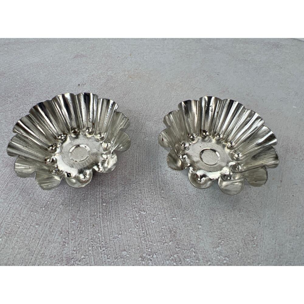 Vintage Italian Metal‎ Tart Tin set of 2